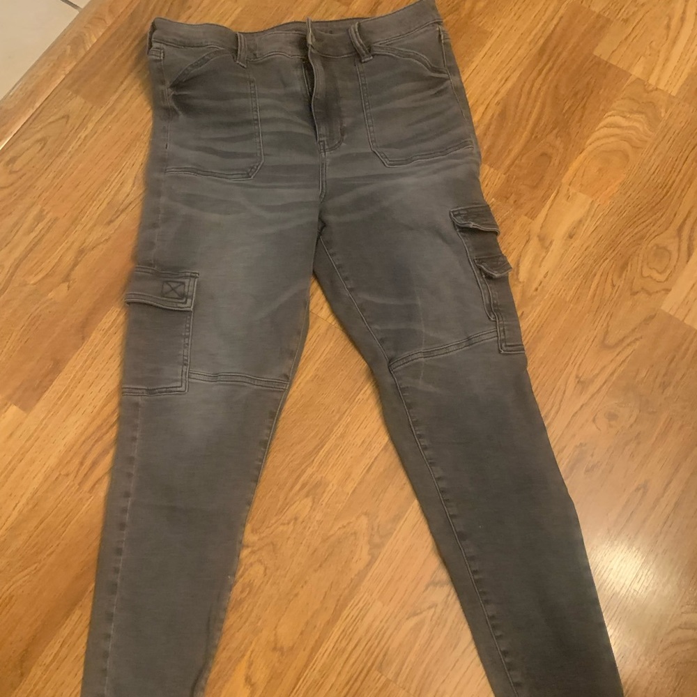 American Eagle gray cargo pocket jegging size 14